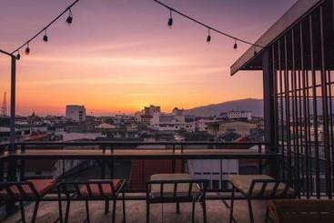 Пансион Makad