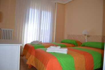 پانسیون Hostal La Uva