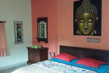 پانسیون Kubu Pilatus Inn