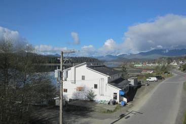 호스텔 Misty Harbour Inn