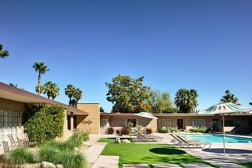 ホテル The Hideaway  21 And Over