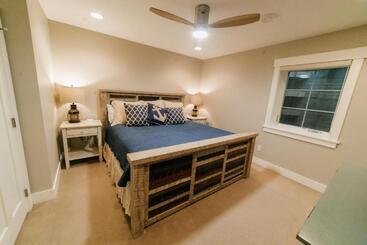 Quarterdeck Resort