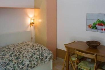 هتل Agriturismo B&b Bio La Tana Del Lele