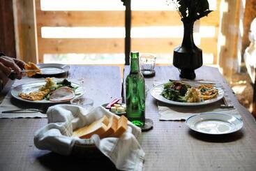 בית מלון כפרי Noka Minshuku Sanzen