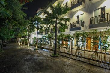 Отель G7 Residence