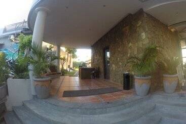 ホテル Labomie Uluwatu