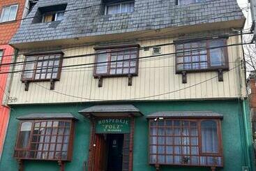 ペンション Hospedaje Polz