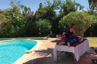 צימר Fontaine Des Magnarelles