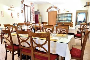 هاستل Antica Locanda Il Girasole