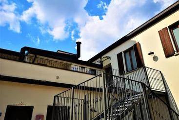 هاستل Antica Locanda Il Girasole