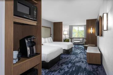 هتل Fairfield Inn & Suites By Marriott Indianapolis Greenfield