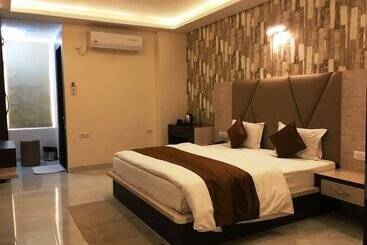 בית מלון כפרי K3 Club Residency