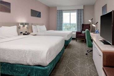 Отель Hilton Garden Inn Colorado Springs Downtown