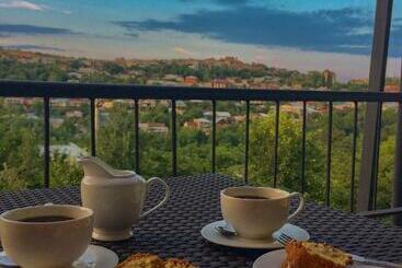 ペンション Guest House Maradona