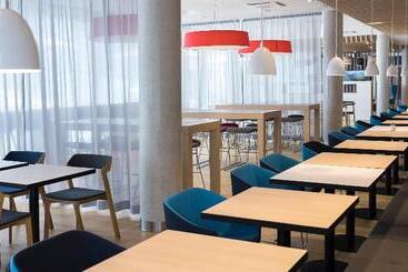 호텔 Holiday Inn Express   Wiesbaden, An Ihg