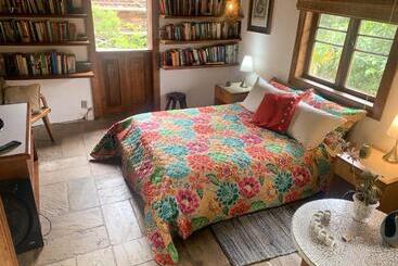 פנסיון Villa Violeta