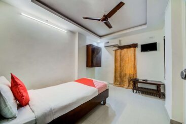 Oyo 33504 Hotel Anamda Inn