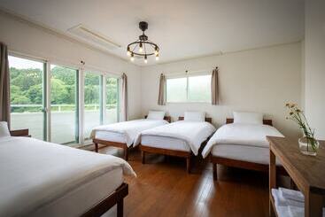 膳宿费 Cafe&guesthouse Kaziya