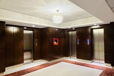 هتل The Capital Ltd