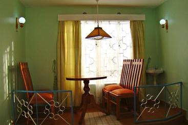 פנסיון Rusam Villa Guest House