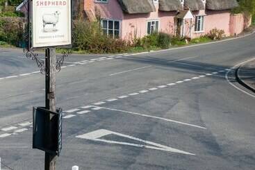 ユースホステル The Shepherd At Langham