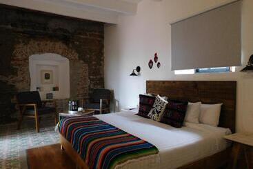 Santa Josefita B&b
