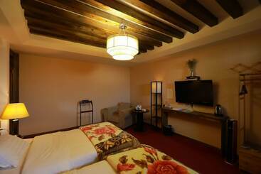 فندق Hui Guesthouse