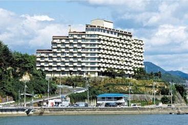 הוסטל Miyajima Inn Hourainosato