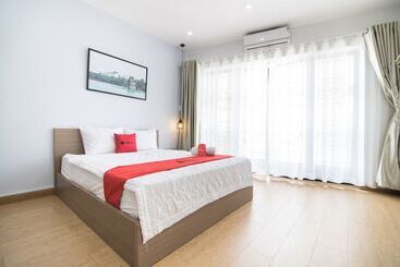 هتل Reddoorz @ Tran Hung Dao Street