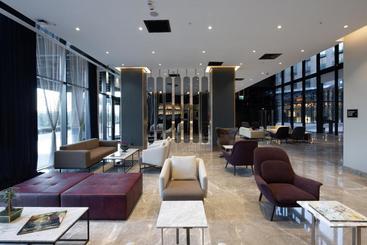 هتل Doubletree By Hilton Kocaeli