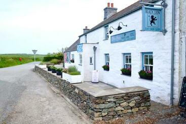 בית מלון כפרי Blas Mwy Black Lion B And B