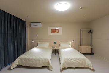 هتل Jinjiang Inn Wulanchabu Jining Railway Station Xingfu Road