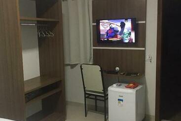 酒店 Marini Palace