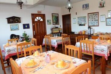 Отель Pousada Colina Da Neve