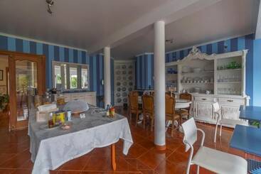 פנסיון Quinta Das Hortências