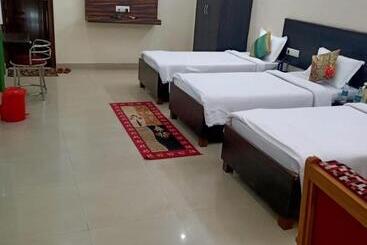 مبيت وإفطار The Ideal