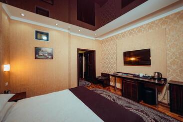 فندق Asmald Palace