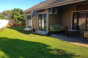 Пансион Legae Larona