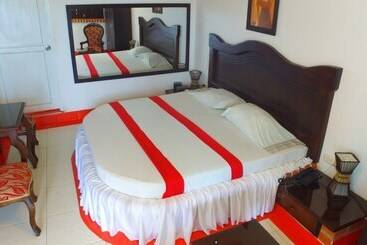 Отель Hacienda Casa Blanca