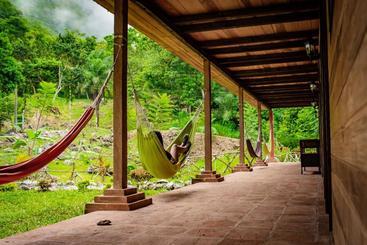 هاستل Aruma Ecohostal