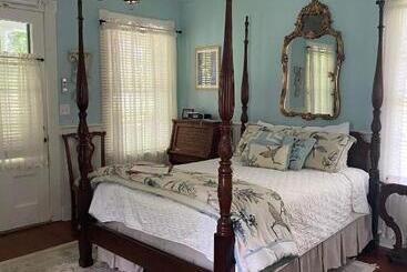 فندق صغير Historic Rosemont Manor