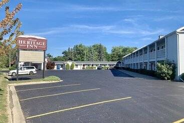 בית מלון כפרי Thumb Heritage Inn