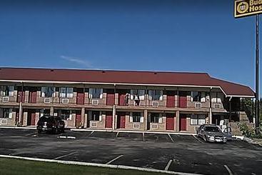 모텔 Budget Host Inn