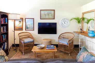 پانسیون Monkey Bay Beach Lodge