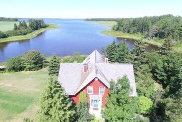 فندق صغير Little Shemogue Inn