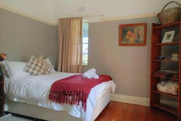 فندق صغير Riverview Country Inn