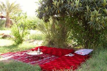مبيت وإفطار Kasbah Itrane