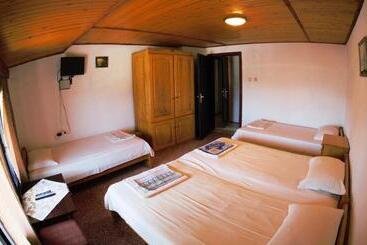 Пансион Atanasovi House