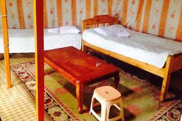پانسیون Family Tour Guesthouse