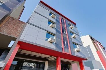 호텔 Treebo Resto  Near Lucknow Railway Station